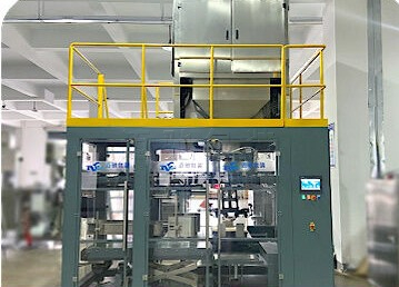 大米自动称重包装机实现高效作业，助力粮食产业提质增效